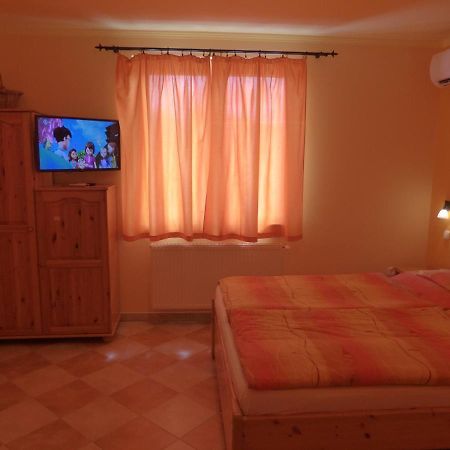 Napfeny Apartman Es Vendeghaz Egerszalók Εξωτερικό φωτογραφία