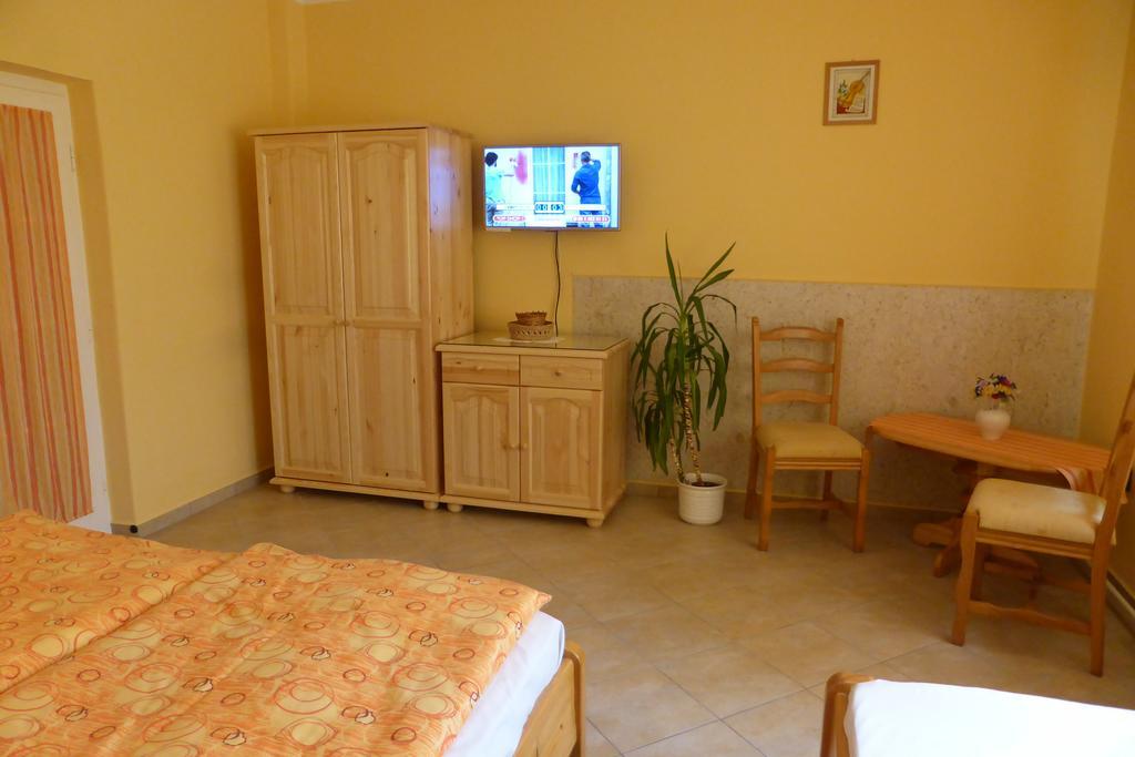 Napfeny Apartman Es Vendeghaz Egerszalók Εξωτερικό φωτογραφία