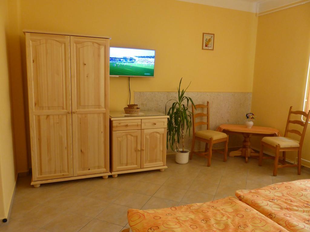 Napfeny Apartman Es Vendeghaz Egerszalók Εξωτερικό φωτογραφία