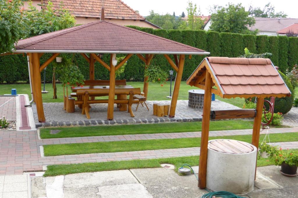 Napfeny Apartman Es Vendeghaz Egerszalók Εξωτερικό φωτογραφία
