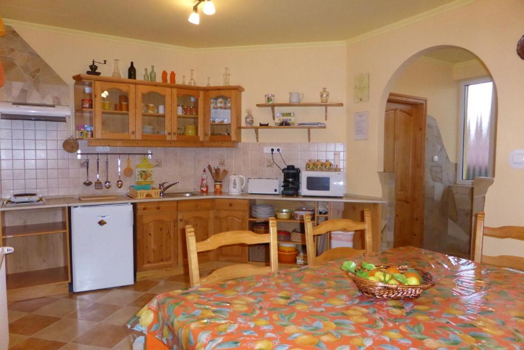 Napfeny Apartman Es Vendeghaz Egerszalók Δωμάτιο φωτογραφία